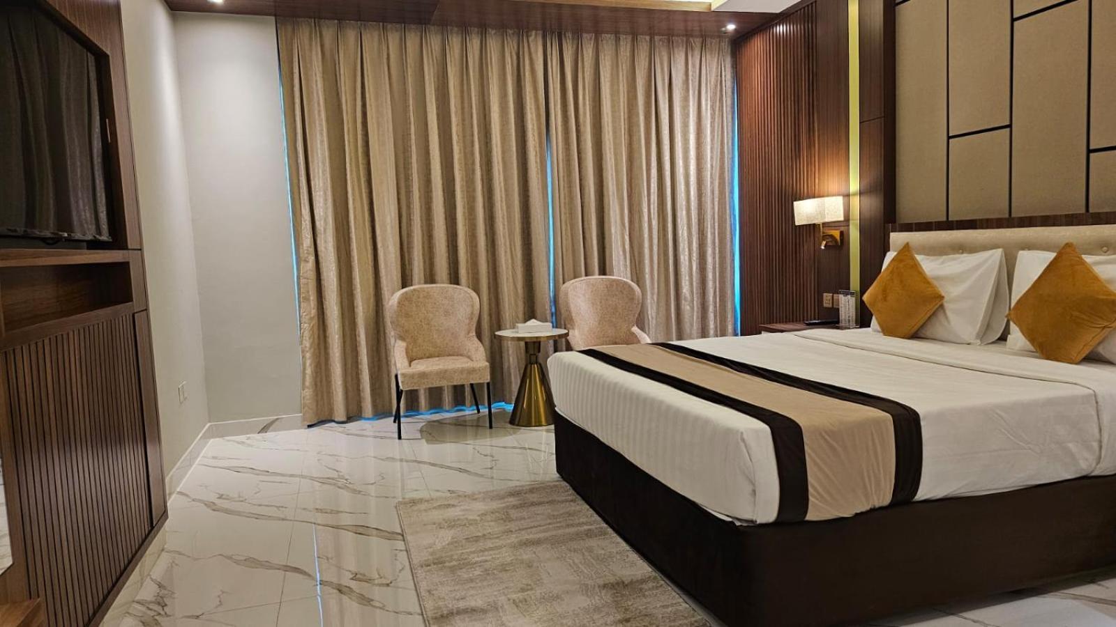 Concorde Deira Hotel -Formerly Golden Tulip Deira Hotel Dubaï Extérieur photo