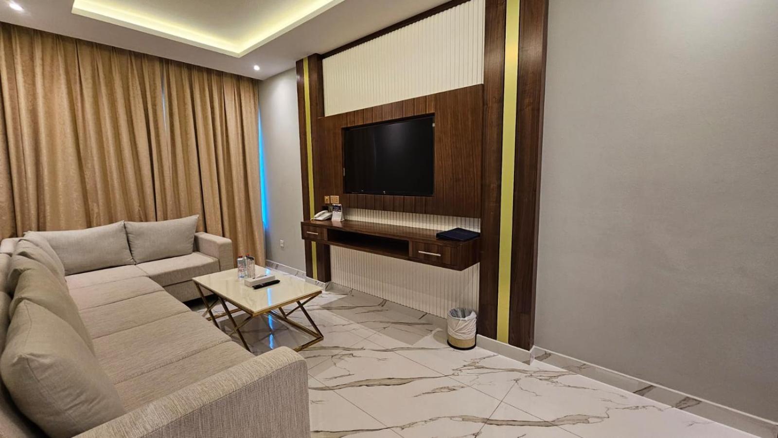 Concorde Deira Hotel -Formerly Golden Tulip Deira Hotel Dubaï Extérieur photo