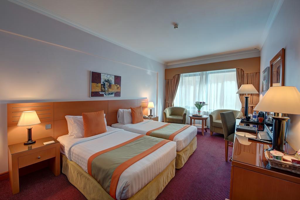 Concorde Deira Hotel -Formerly Golden Tulip Deira Hotel Dubaï Extérieur photo